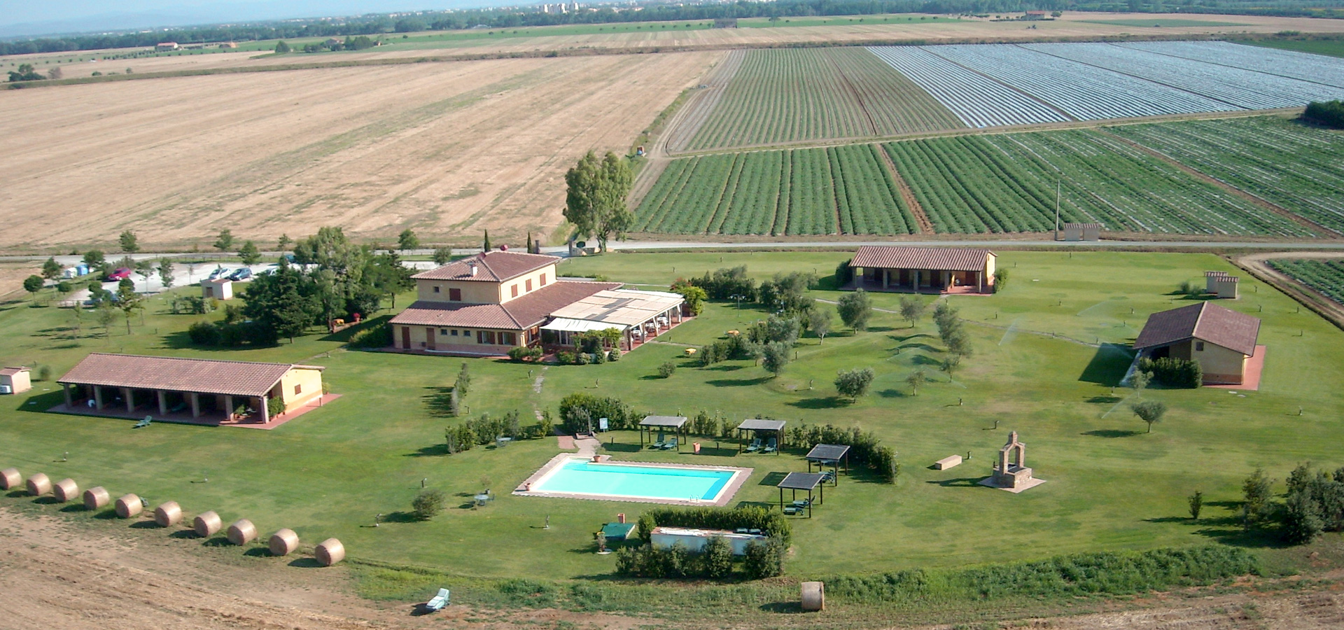 Agriturismo con Ristorante e Piscina Giuncola & Granaiolo - Alberese Maremma Toscana